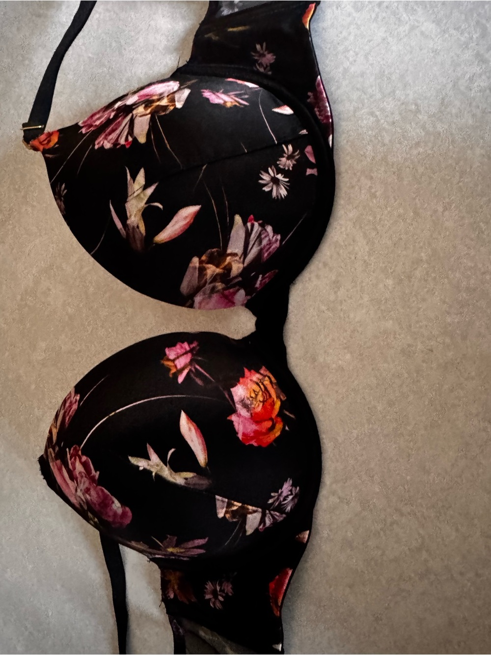 Victoria’s Secret Floral Push Up Bra 34B Black Pink Ros